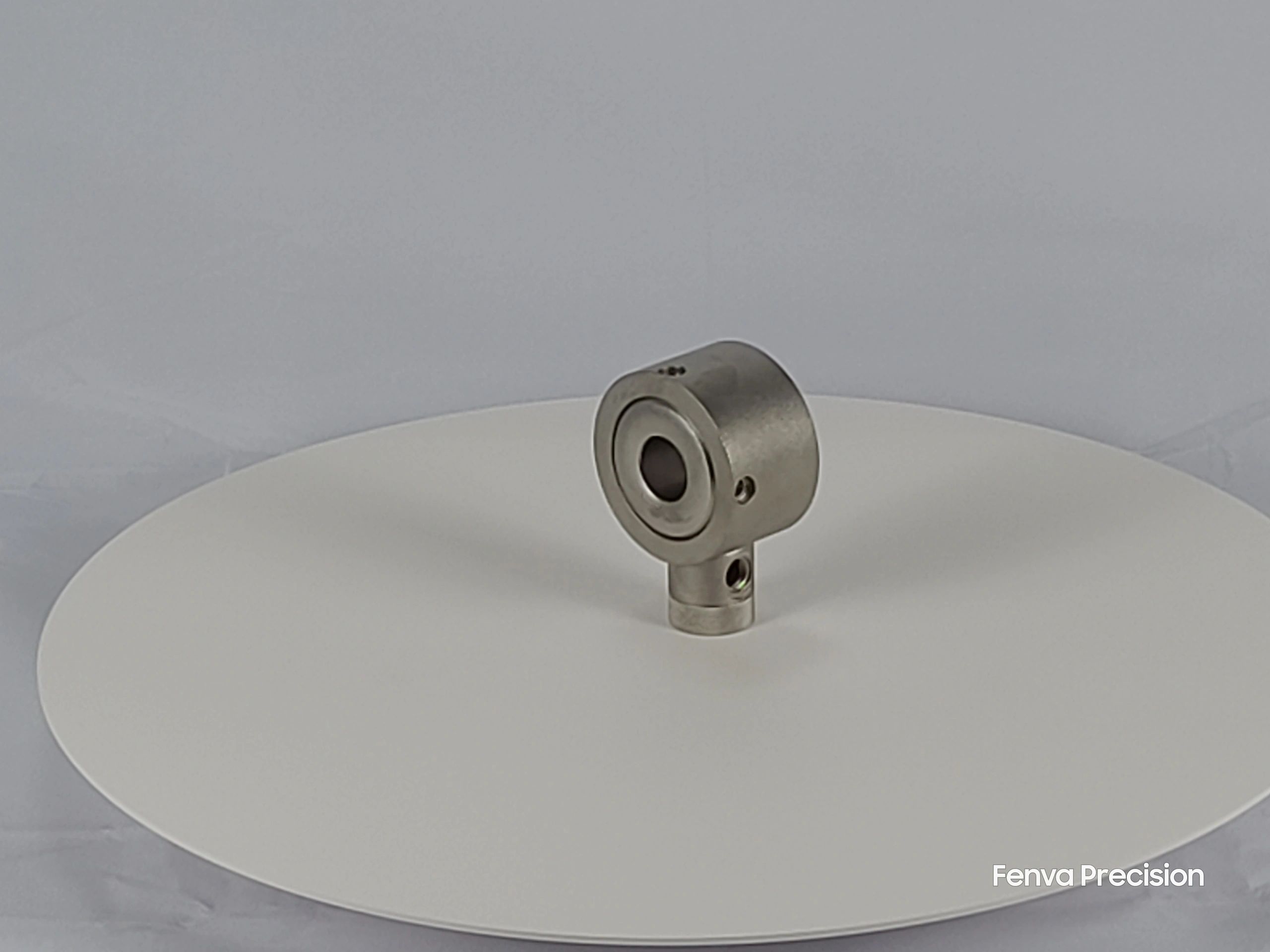 Machined stainless steel rod-end bearing housing